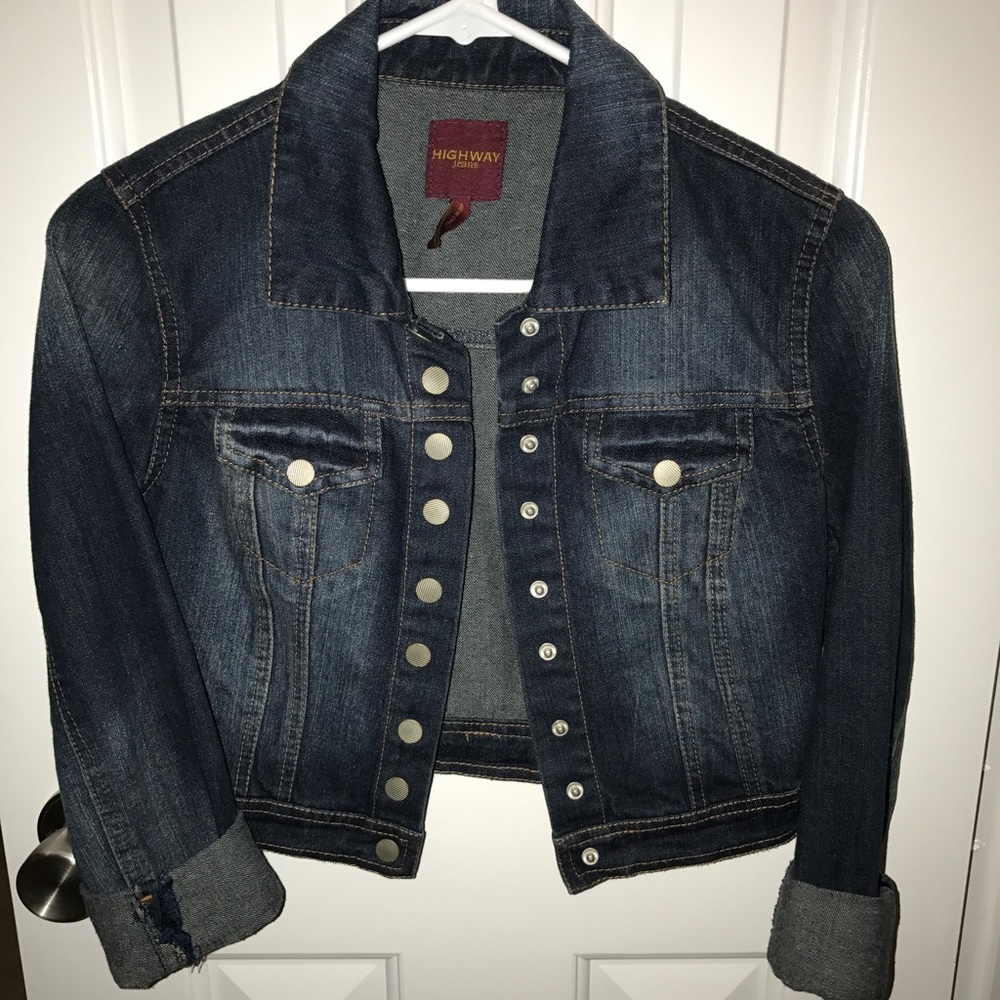 Cropped Denim Jacket